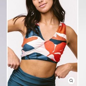 Nani Vista Switch V Crop, Women’s Size XS bathing suit top